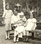 Cousin Inga, aunt Wiktoria, Lars-Gustaf and cousin Maj.